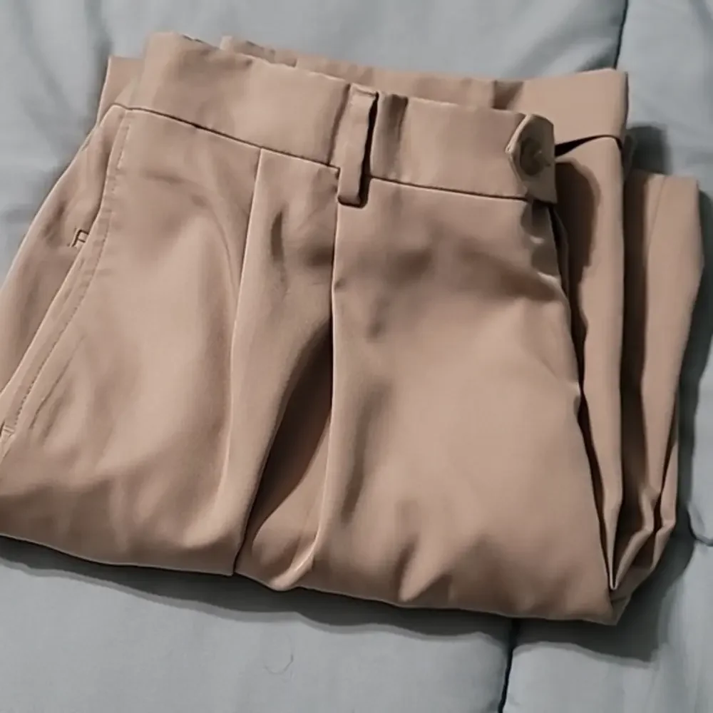 JOS. A. BANKS Traveler Khaki Dress Pants Men's‎ 38x30 Great Condition